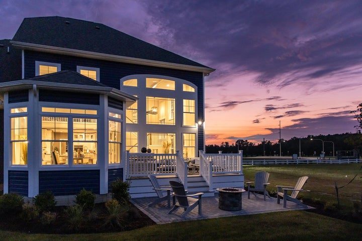 Inside a decorated Peterman II model